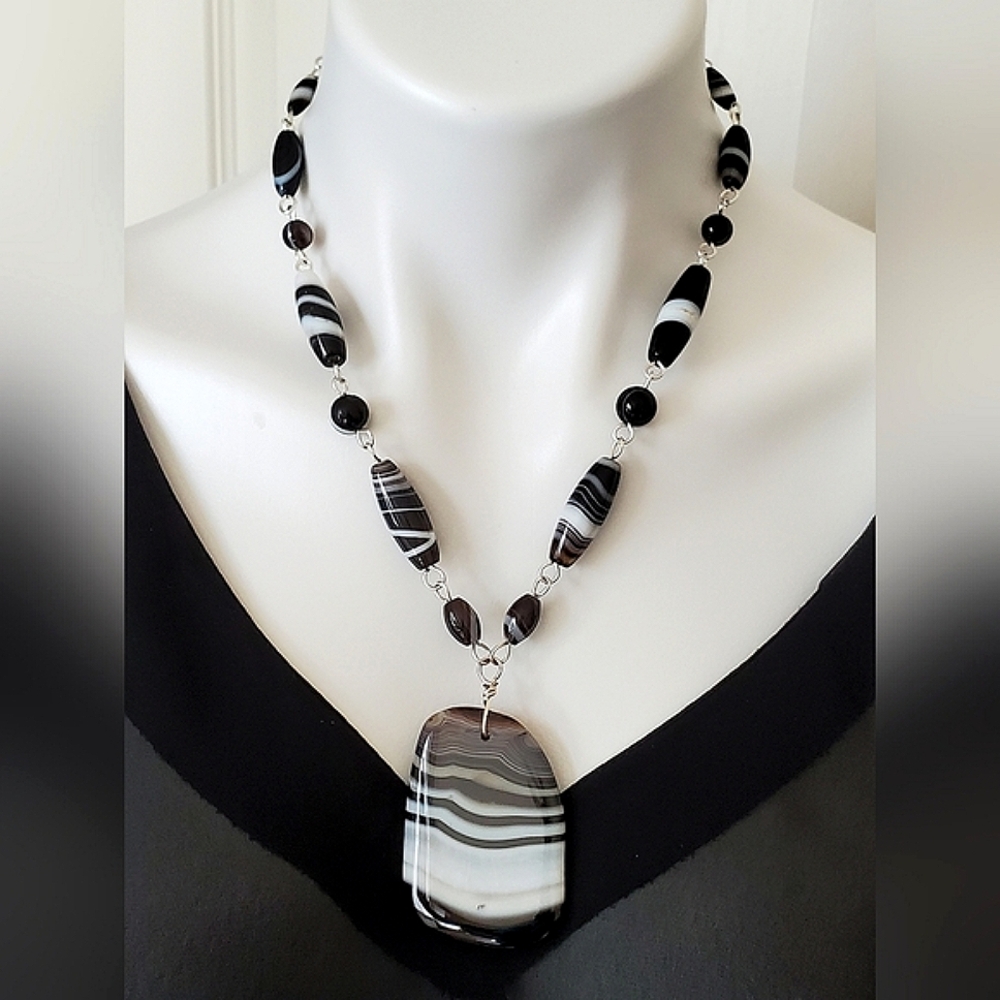 Handmade Stripe Agate Statement Necklace and Earrings